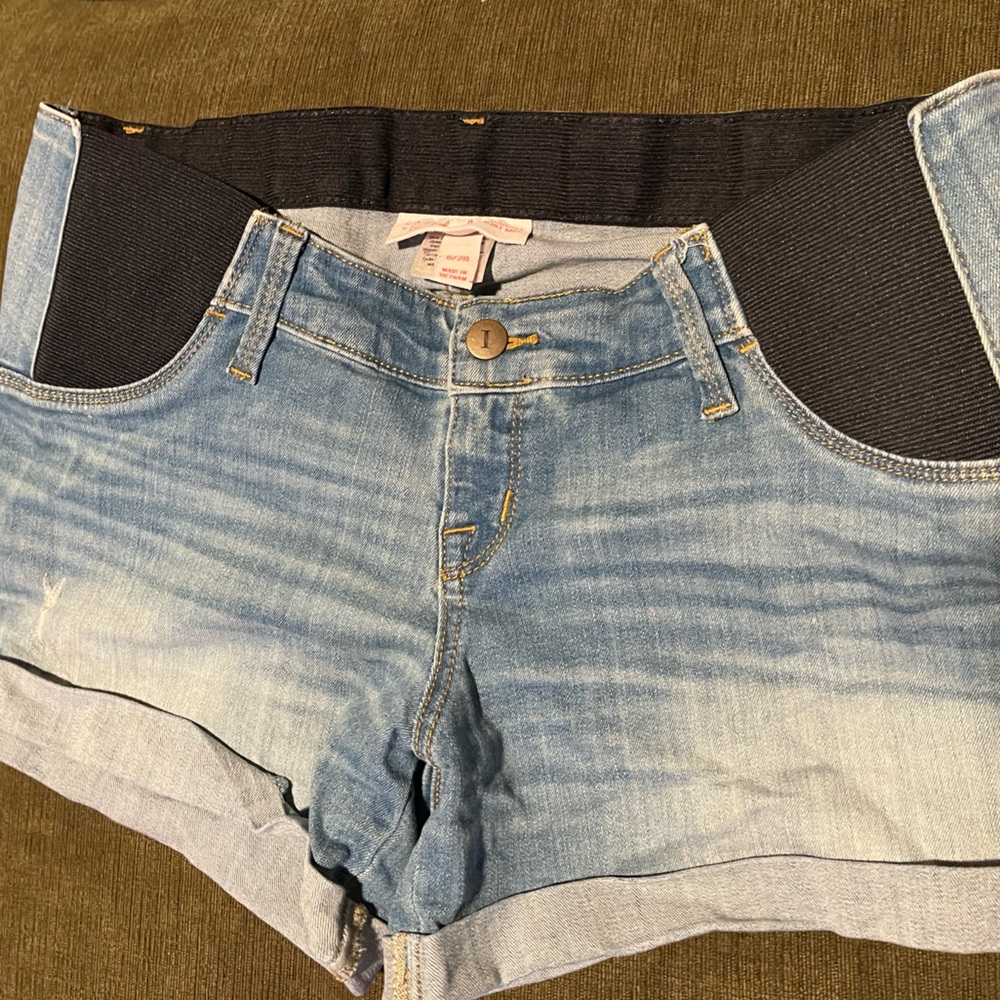 Isabel Maternity Shorts